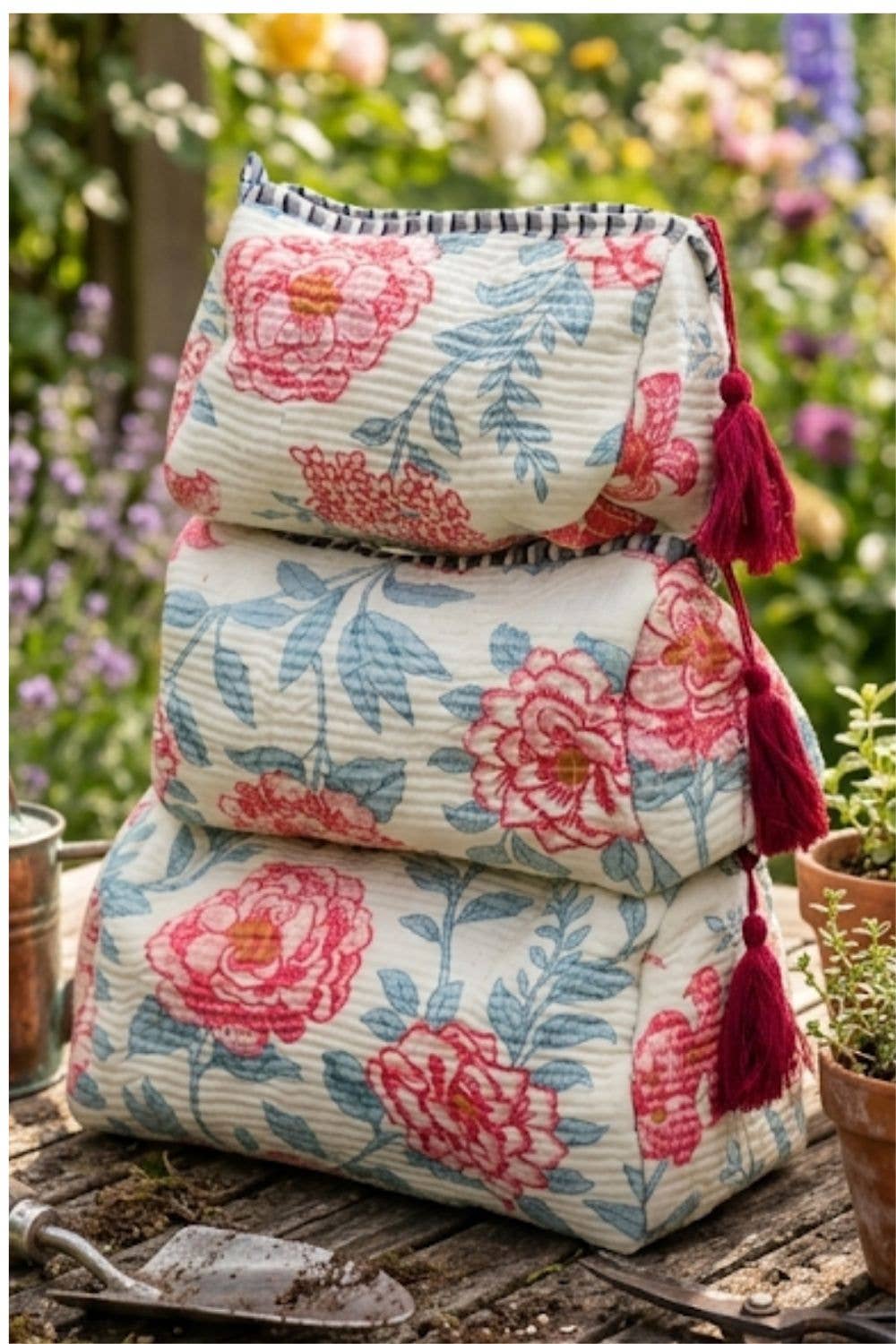 Quilted Toiletry Bag Set-Pink Floral