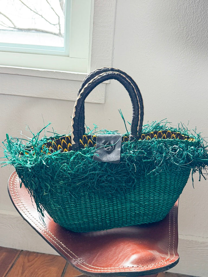 Fringe Woven Straw Handbag