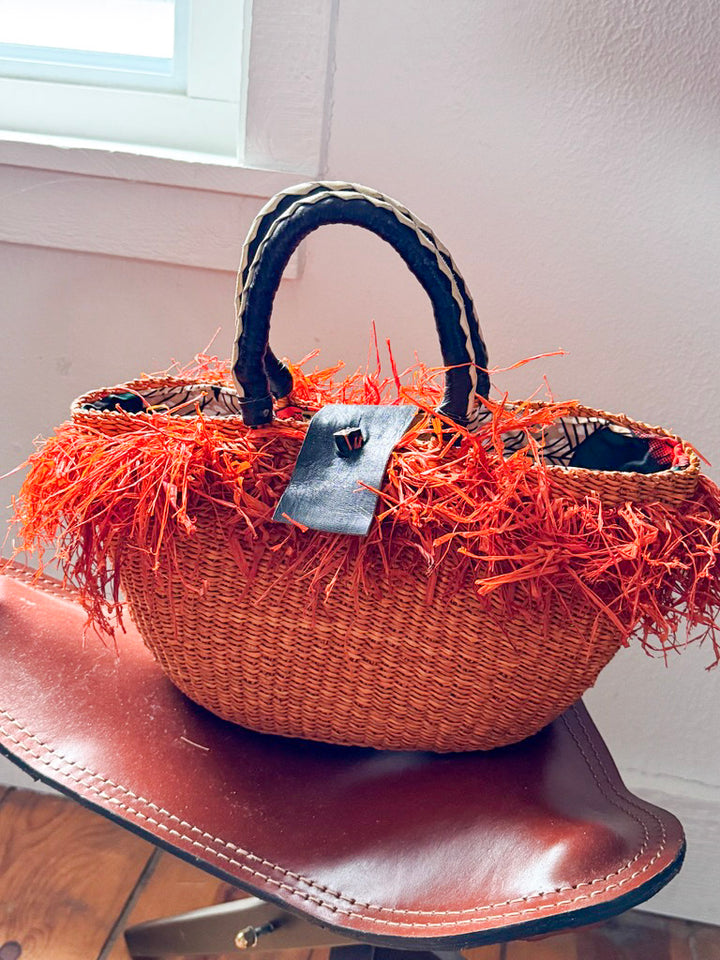 Fringe Woven Straw Handbag